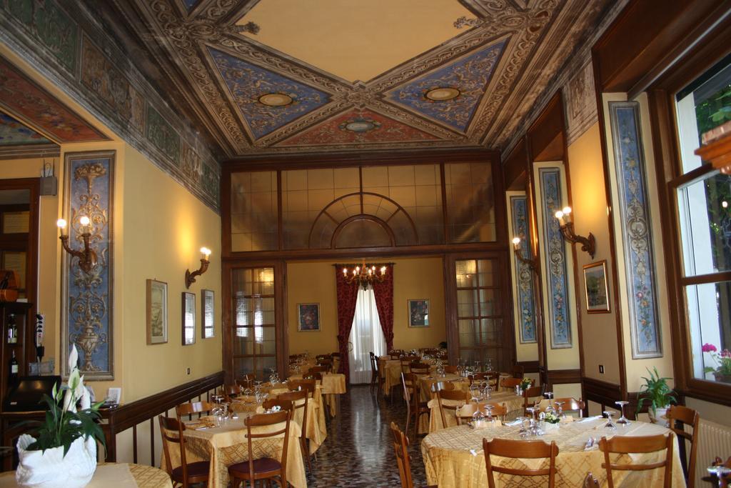 Hotel Vapore Torno Luaran gambar