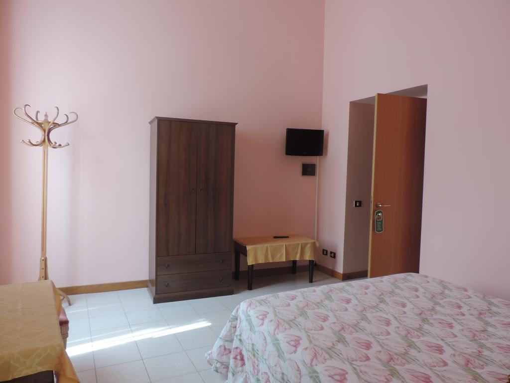Hotel Vapore Torno Luaran gambar