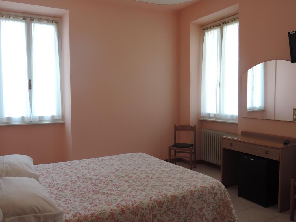 Hotel Vapore Torno Luaran gambar