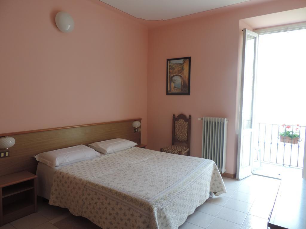 Hotel Vapore Torno Luaran gambar